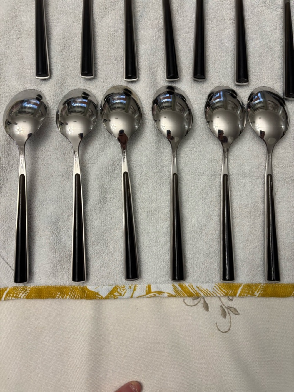 Mepra  24pc Flatware Set Blackish/Brown Resin Italian 18/10 Stainless Steel - Picture 9 of 15
